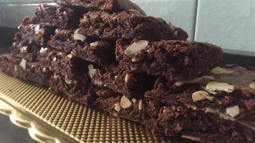 preview della video ricetta: BROWNIES NOCCIOLE E MANDORLE