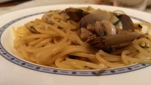preview della video ricetta: Spaghetti alle Vongole